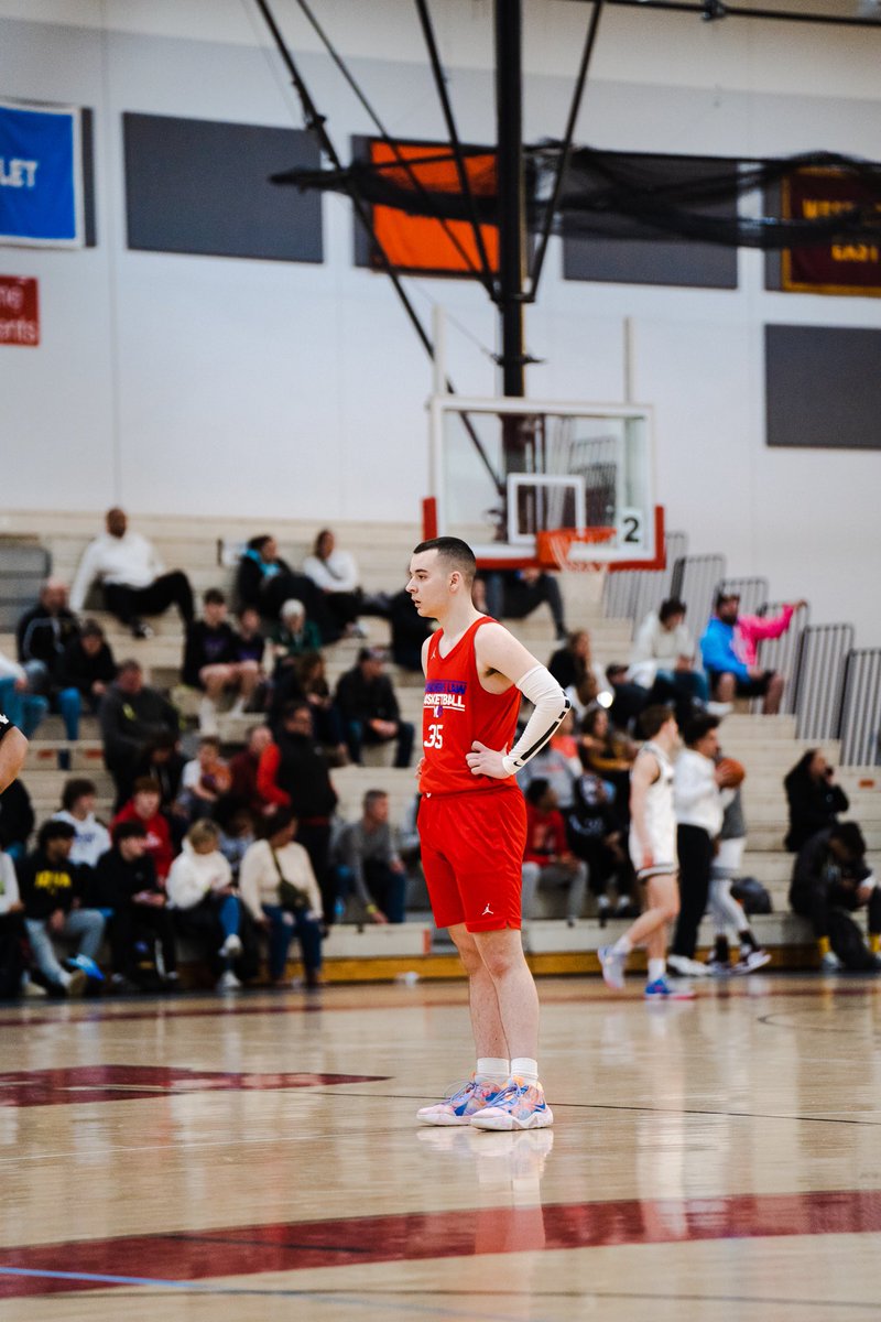 BBall_Movement's tweet photo. Excited for 6’5”Hogan Smith he will be re-classifying into the class of 2025. He will be taking a year of prep school after high school.  He lost 3 years due to 2 separate major leg injuries that he is now 100% recovered from, and is back onto the development track. @YandersLaw https://t.co/L7fWM6c5zY