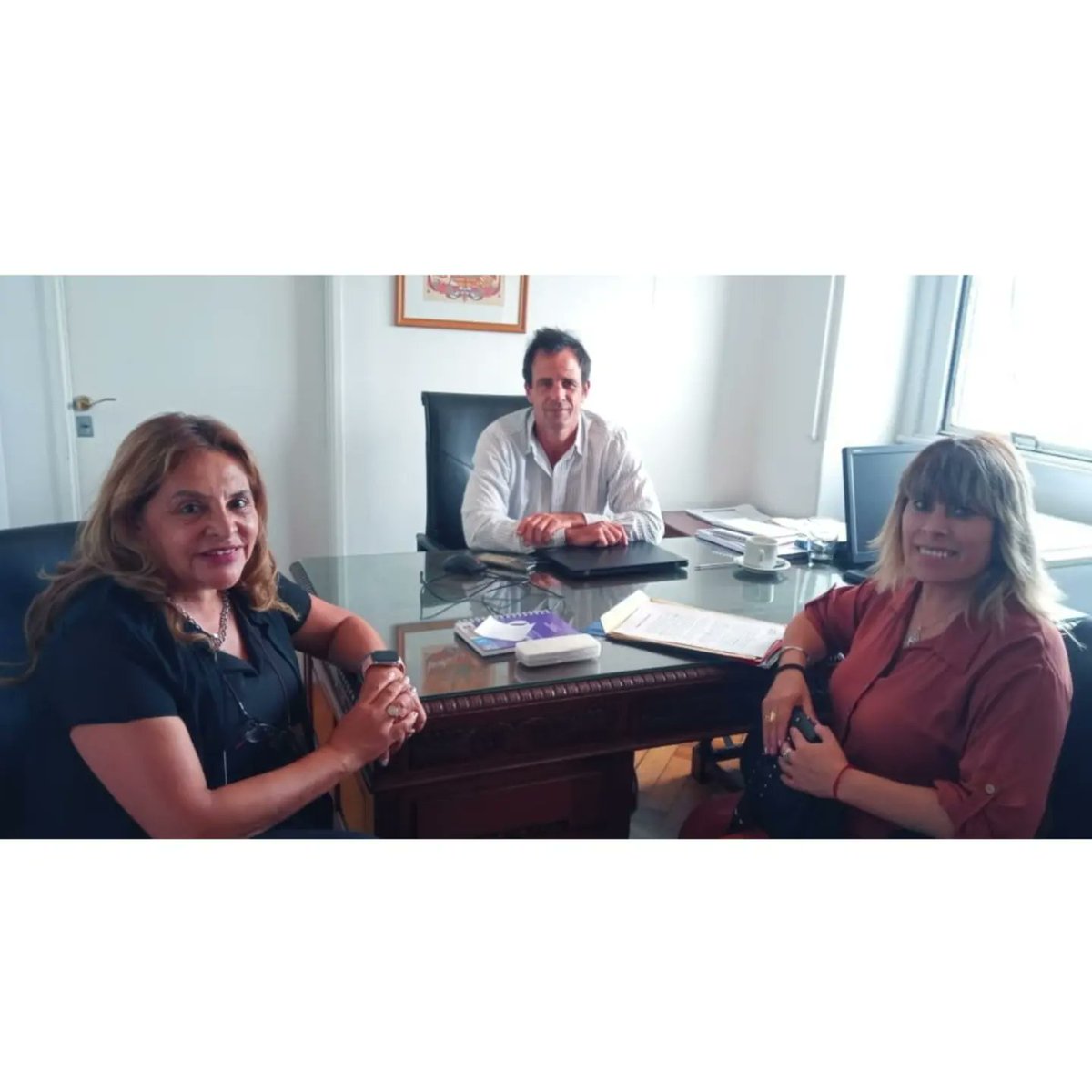 instdeambiente's tweet photo. La vicepresidenta de Vinculación y Extensión del Instituto, Laura Robles junto a la Directora General de Administración, Gabriela Acuña viajaron a la provincia de Buenos Aires para reunirse con diversas áreas del Gobierno Nacional, para gestionar proyectos en nuestra provincia. https://t.co/Xl77QPAfR0