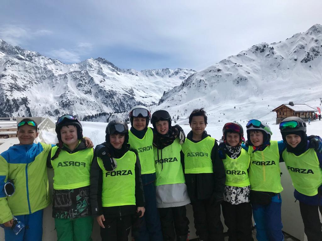mgs_juniors's tweet photo. Day 5 of skiing: complete
💙♥️🖤
@mgs_1515 https://t.co/5rXa2qXPmQ