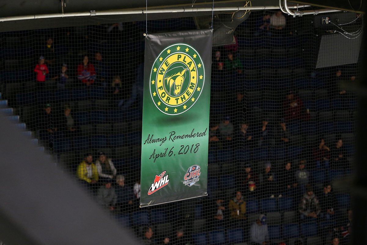 5 years ago, the entire hockey world was shaken when 16 members of the Humboldt Broncos lost their lives in a tragic crash. 

We will always remember the 2017-18 Humboldt Broncos, and today, we send our thoughts to everyone impacted by this tragedy. 

#HumboldtStrong | 💛💚