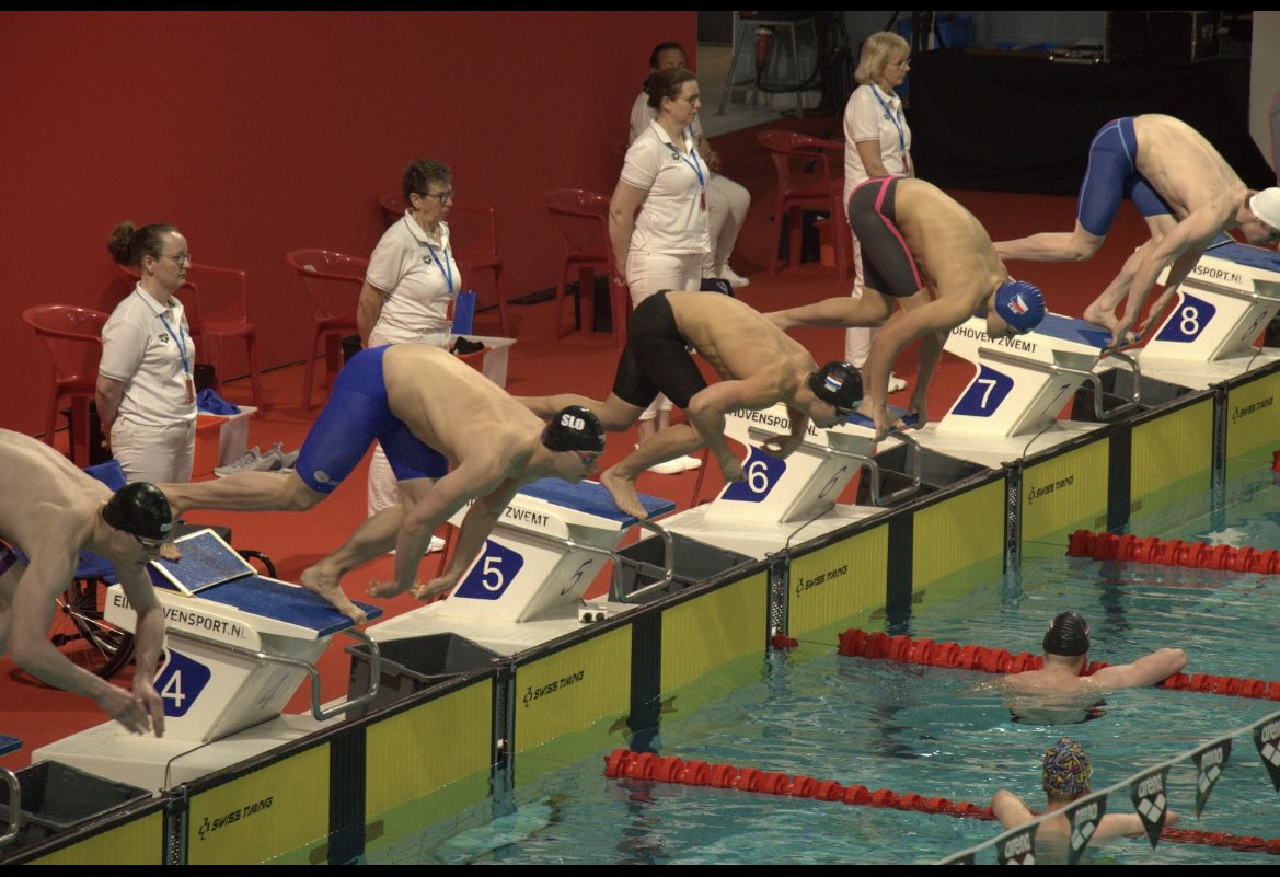 #eindhovenqualificationmeet finals is on! 
Follow the live stream here: swimcup.nl/eqm/live-strea… 
Soon all the news and placement on our IG profile: @istldetongelreep