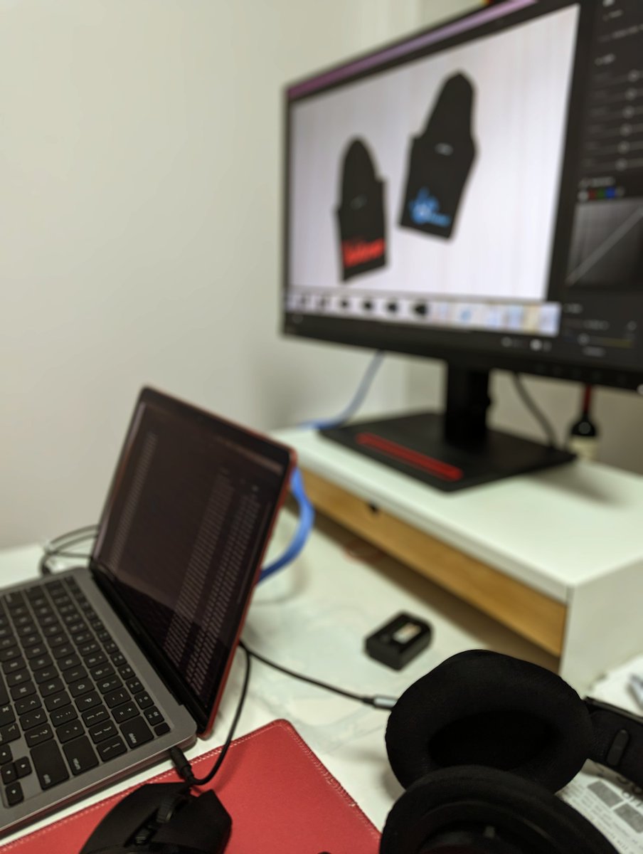 Rugging the merch photos from <a href="/nanoverseHQ/">NANOVERSE HQ</a> <a href="/NANOrabbot/">Rabbot🐰</a>