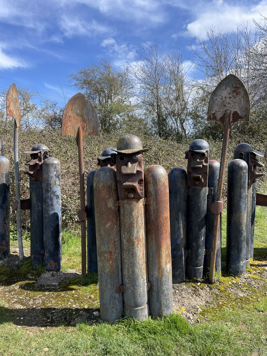 FriendSouthDwns's tweet photo. We had a fantastic day north of #chichester, around Cocking, the Trundle, and ending along the #CenturionWay back to Chichester, 14 miles. https://t.co/6XMxUTADdA