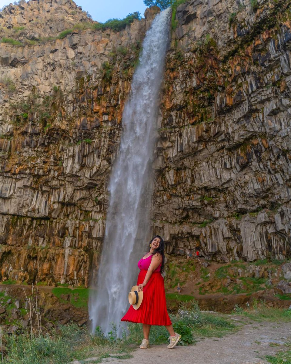 visitsouthidaho's tweet image. Experience the magic of spring in south Idaho! It's time to take that waterfall chasing trip to the Magic Valley. 
💦 🌻 
5 things to do near Twin Falls this upcoming season:
visitsouthidaho.com/experience-the…

#southernidaho #chasingwaterfalls #springtravelplanning  #visitidaho