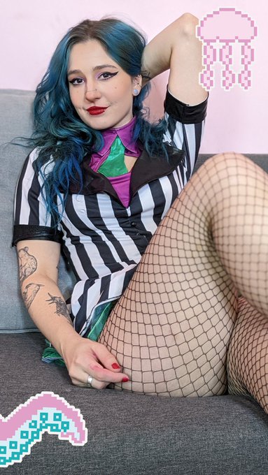 Aujourd&rsquo;hui je me suis faite toute belle pour toi ! 👀💦 https://t.co/6r7yp6LBsB