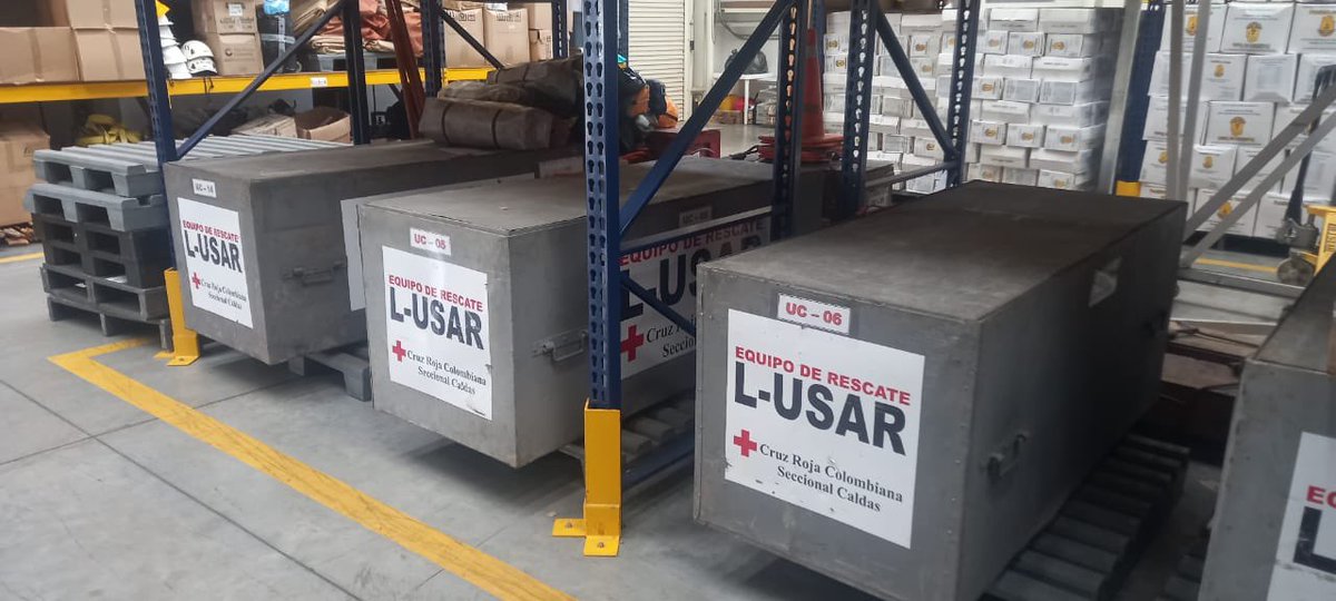 velascoluisf's tweet photo. El director de Riesgos de la @GoberCaldas envía el informe del alistamiento previsto en el centro logístico de Manizales para atender una eventual emergencia en esa región. Clave como desde lo local y regional se cumple la tarea del sistema de gestión de riesgo https://t.co/5QzdWbPeNS