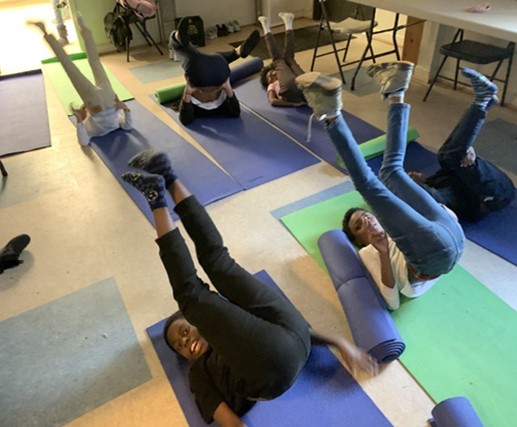 CSF_community's tweet photo. Central Gardens I Youth participated in academically enriching and wellness activities, including yoga. Yoga offers so much for our youth, including helping to increase their concentration, focus, and self-esteem. #MidCityFinancial #EdgewoodManagment #Nonprofit #Afterschool https://t.co/sHxqZlxCx4