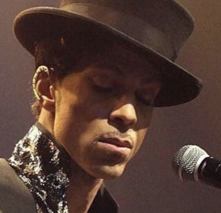 Eroticcity319's tweet photo. #PRINCE4EVER 💜 https://t.co/XVHNfgr7NI