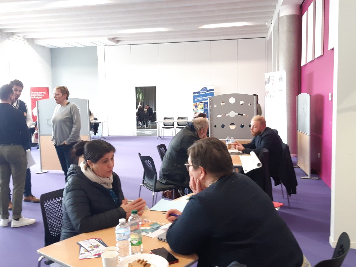 Thibault Cottret (@cottrett) on Twitter photo 🎯 Forum Service à la Personne à la #CMAdeSaintSaulve. 30 entreprises présentes, plus de 300 entretiens. Une journée de mobilisation qui se clôture par des démarrages de contrat ! #TousMobilisés <a href="/FrancoisEstepa/">François FERNANDEZ ESTEPA</a> <a href="/hottin_sullivan/">Hottin Sullivan</a> <a href="/VDubuche/">V.DUBUCHE</a> <a href="/sdewaele59111/">Sylvie Dewaele</a> 🎯 Forum Service à la Personne à la #CMAdeSaintSaulve. 30 entreprises présentes, plus de 300 entretiens. Une journée de mobilisation qui se clôture par des démarrages de contrat ! #TousMobilisés <a href="/FrancoisEstepa/">François FERNANDEZ ESTEPA</a> <a href="/hottin_sullivan/">Hottin Sullivan</a> <a href="/VDubuche/">V.DUBUCHE</a> <a href="/sdewaele59111/">Sylvie Dewaele</a>