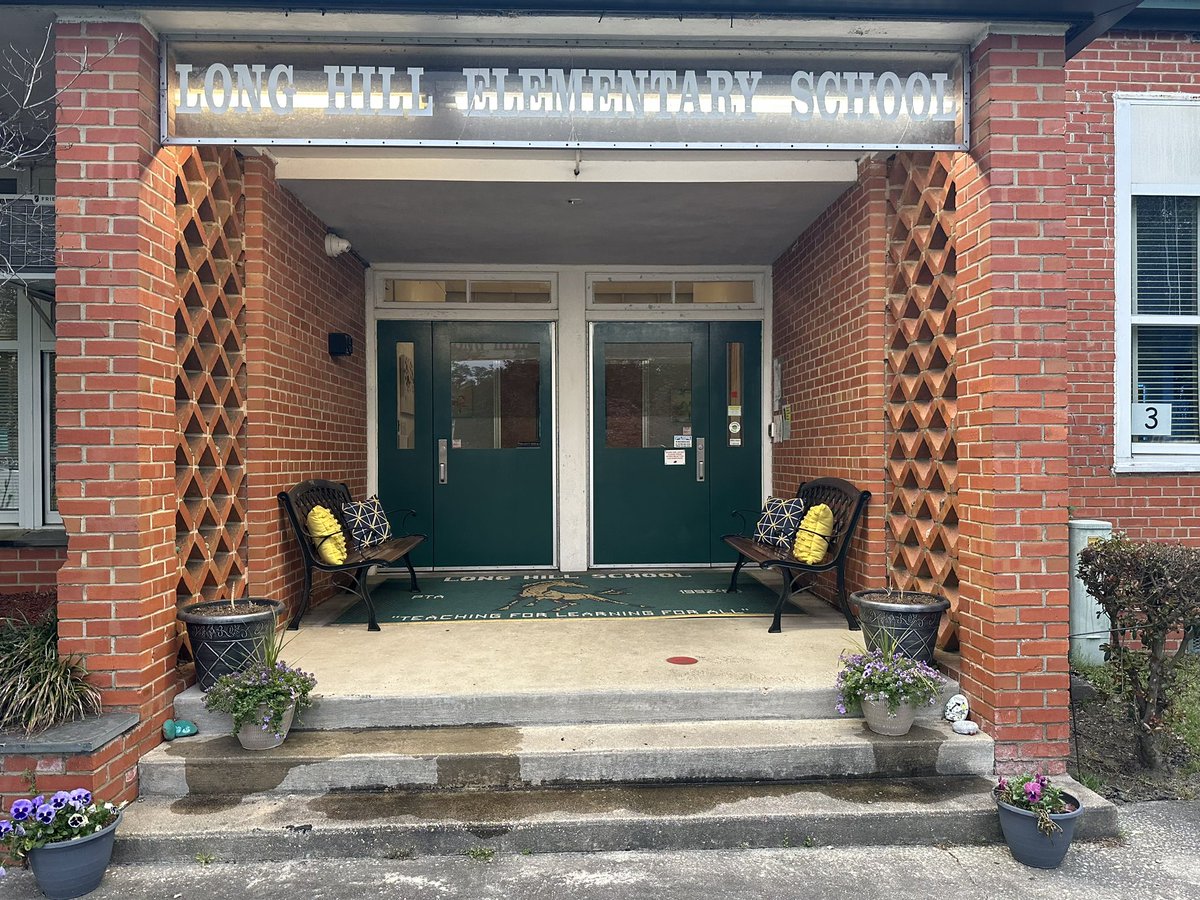 Long Hill tweet media