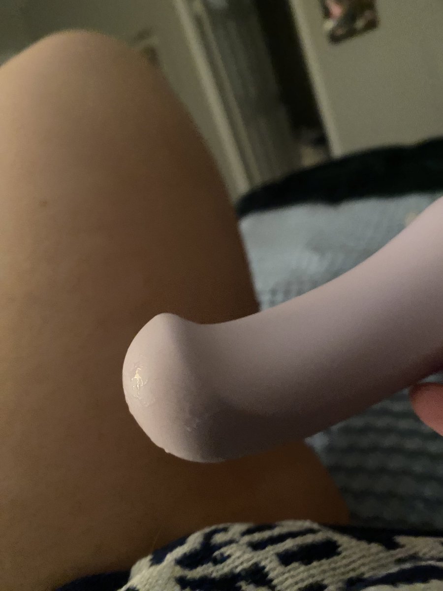 galadrihoe's tweet photo. Who else drips all over their toy? 😏👅

#bbw #pawg #WetDream #horny #nsfw https://t.co/e01KsR0QZW