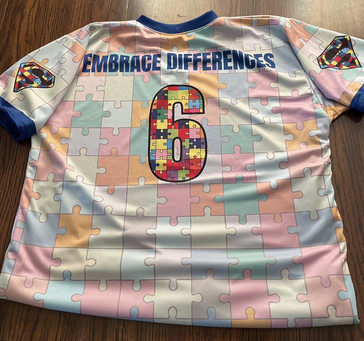 Join us tomorrow night 4/7 as we recognize Autism Awareness Month during our game against Parkway South! Donations will be collected at the gate. #EmbraceDifferences 

<a href="/MetroSportsSTL/">Metro Sports STL</a> <a href="/myleaderpaper/">Leader Publications</a> <a href="/STLhssports/">STLhighschoolsports</a> <a href="/MOLacrosse/">Missouri Lacrosse</a>