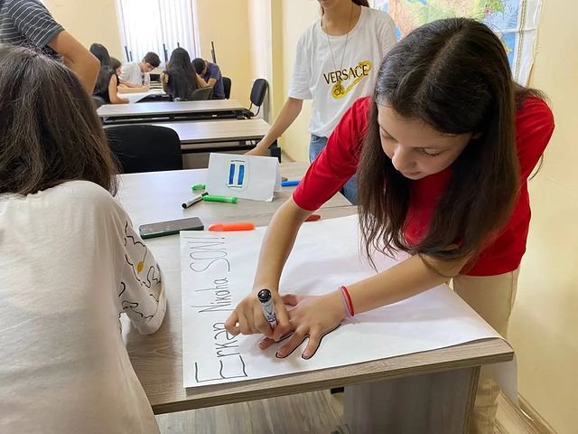 Fatime1219's tweet photo. Xalqın gələcəyi olan gənclər üçün #Gikmbaglanmasın 

@presidentaz @1VicePresident @Youthfund_Az @AzerbaijanPA

#Gikm #Gikmbaglanmasın https://t.co/7bBoMM1JkD