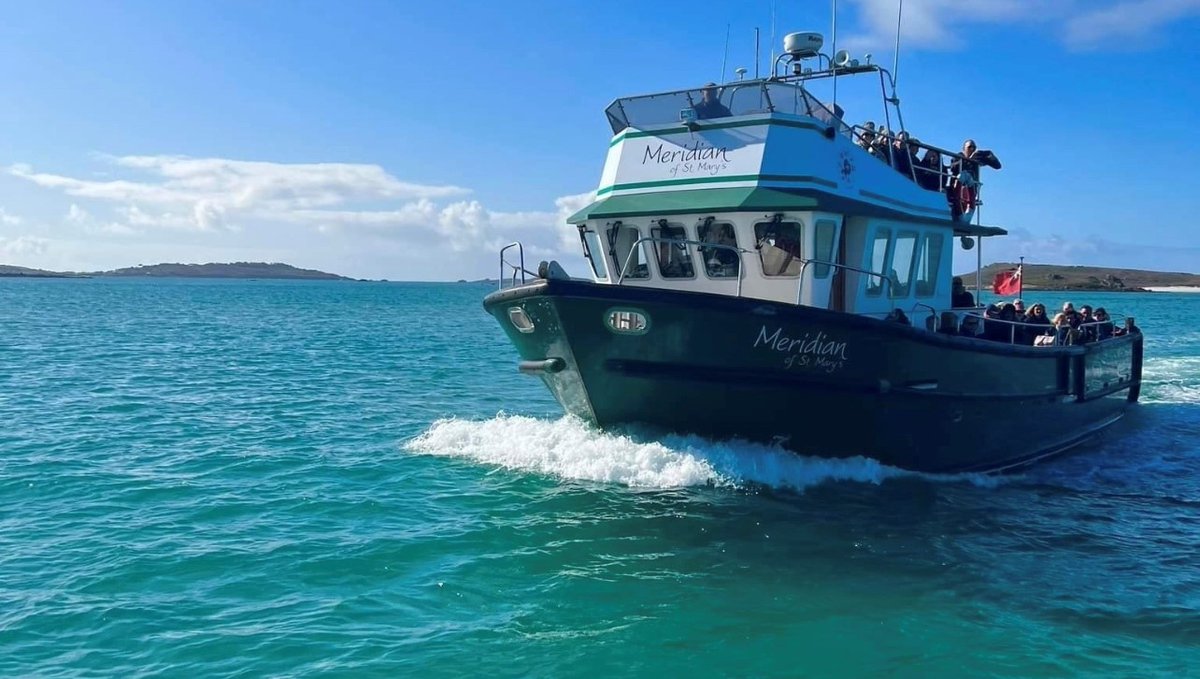 visitIOS's tweet photo. Are you heading to Scilly between the 15th & 21st April? Our Walk Scilly Festival is your chance to get behind the scenes of island life and visit the uninhabited islands. More here https://t.co/CrIEpmjwP9. Book your tickets on 01720 620600 #scilly #islesofscilly #walkscilly https://t.co/ZqDuAzGsyi