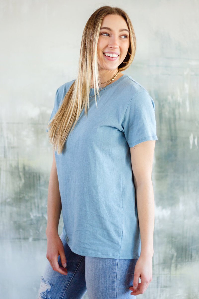 There's endless ways to style the Cardinal Short Sleeve Tee In Blue Grey, and that's why we love it so much!

#AddalynnRoseBoutique #Boutique #SmallBusiness #SupportSmallBusinesses #WomanOwnedBusiness #SmallBizSquad #FreeShipping #Fashion #BoyfriendShirt