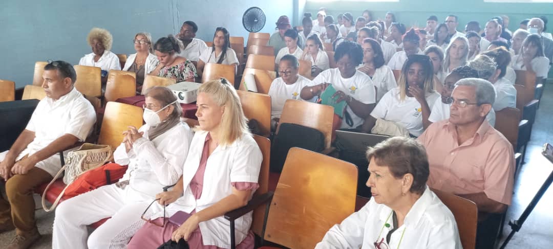 ArtvArtemisa's tweet photo. #ArTVReportando 📺🎥 | El municipio de #Bauta acogió una jornada científica profesional en reconocimiento al Día Mundial de la Salud. 

El evento que reunió a profesores y alumnos, quienes a través de trabajos investigativos, mostraron temas propios de sus especialidades. https://t.co/LopCxUZvKw