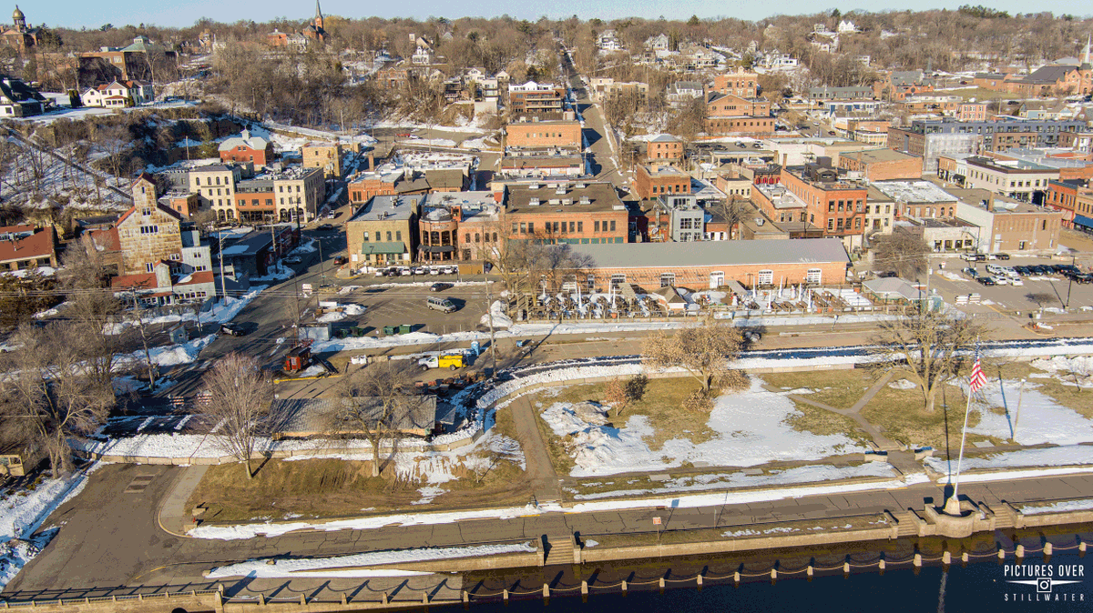 postillwater's tweet photo. Wakey wakey rise &amp; shine downtown @iLoveStillwater early morning 2023 flood prep underway on sunny cold windy morning, reminder @DiscStillwater is open 4 biz &amp; visitors @storageio https://t.co/IKpaL6AydJ