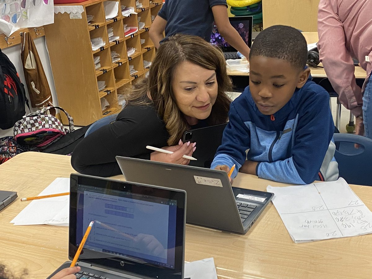 This is what it’s all about! A quick dialogue with students tells you all you need to know. Thank you sir for your insight. Great job Longfellow teachers and Principal Keifer. @elem_longfellow @HoustonISD @SandySandygaw