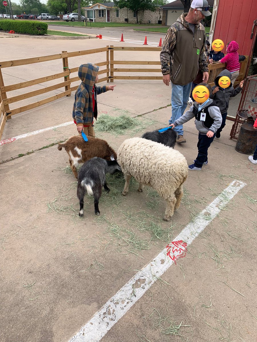 Successful career day today! We are so thankful for all of our volunteers who showed up today. ☺️☺️ <a href="/townleytorches/">TownleyTorchlighters</a>