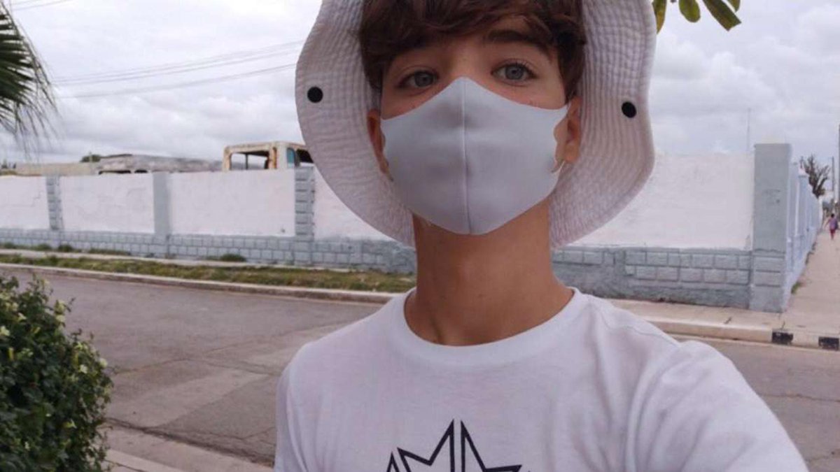 MagJorgeCastro's tweet photo. ⚠️⚠️Todos recordamos a Reniel... el adolescente de 15 años que marchó en solitario en noviembre del 2021 y fue detenido por la policía... hoy sabemos que "Lunático debates" no ha dejado de ser acosado desde entonces al punto de expulsarlo de su escuela... no se lo perdonan! https://t.co/FqmtDFPr5K
