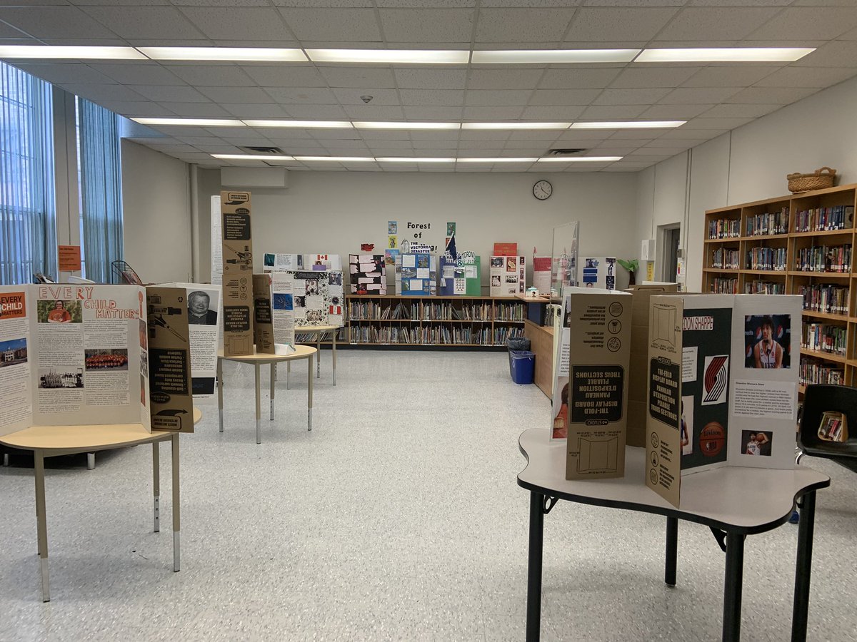 All ready for our junior/intermediate Heritage Fair! Students in Ms. Box and Mr. Sun’s classes worked really hard to get everything ready for today’s presentation. Well done! <a href="/EalingSchool/">EalingSchool</a> <a href="/TVDSB/">Thames Valley DSB</a> @RAndrewCanham