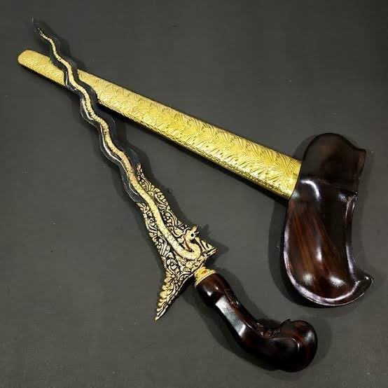 Emang kudu nduwe self control sih nek nggowo Gaman