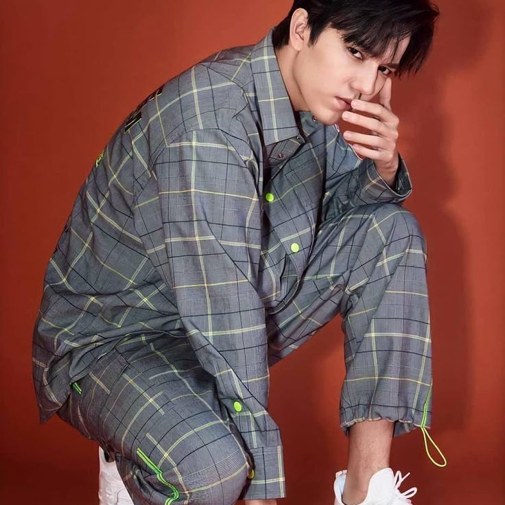 monica_valdi's tweet photo. @OlguisSantillan Una persona digna prefiere vivir un segundo de pie, a arrastrarse toda la vida de rodillas.
✨🎼✨🎼✨
@dimash_official 💫
#NewMusicMV 🎧 #DimashOnYoutube 🫧
#TogetherByDimash 🌀
 #StrangerConcertYerevan 🎼
#DimashConcertAntalya 🎵 https://t.co/VfC0U2qsJD