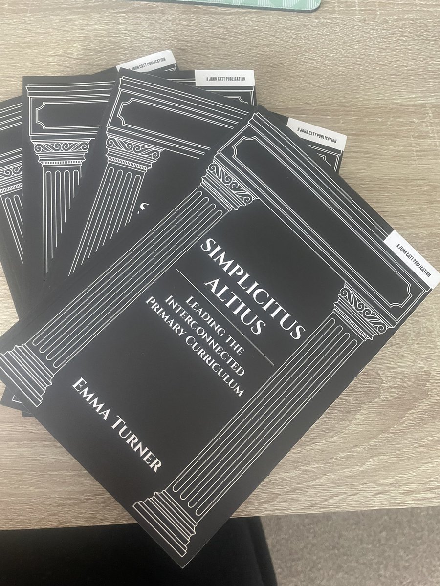 CeHeartwood's tweet photo. This term’s staff book club read … building upon book 1 from the autumn term’s book club @Emma_Turner75 #edutwitter #cpd #bookclub #curriculum #fourish #heartwood 💚🌳 https://t.co/VquBKyO7fc