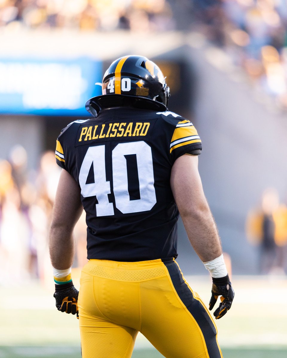 Happy Birthday to Turner Pallissard! Enjoy your day. Go Hawks! #LegacyHawk