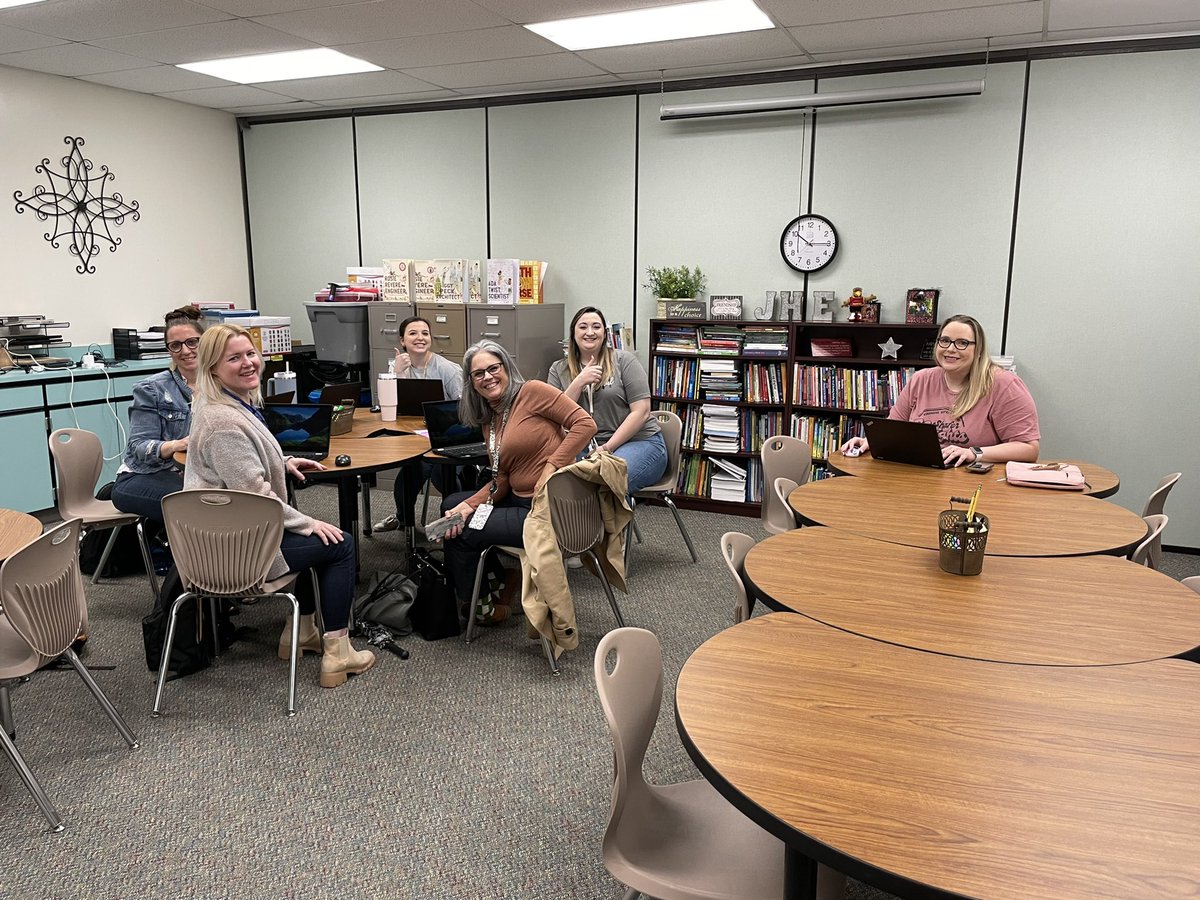 Mrs.Guajardo tweet media