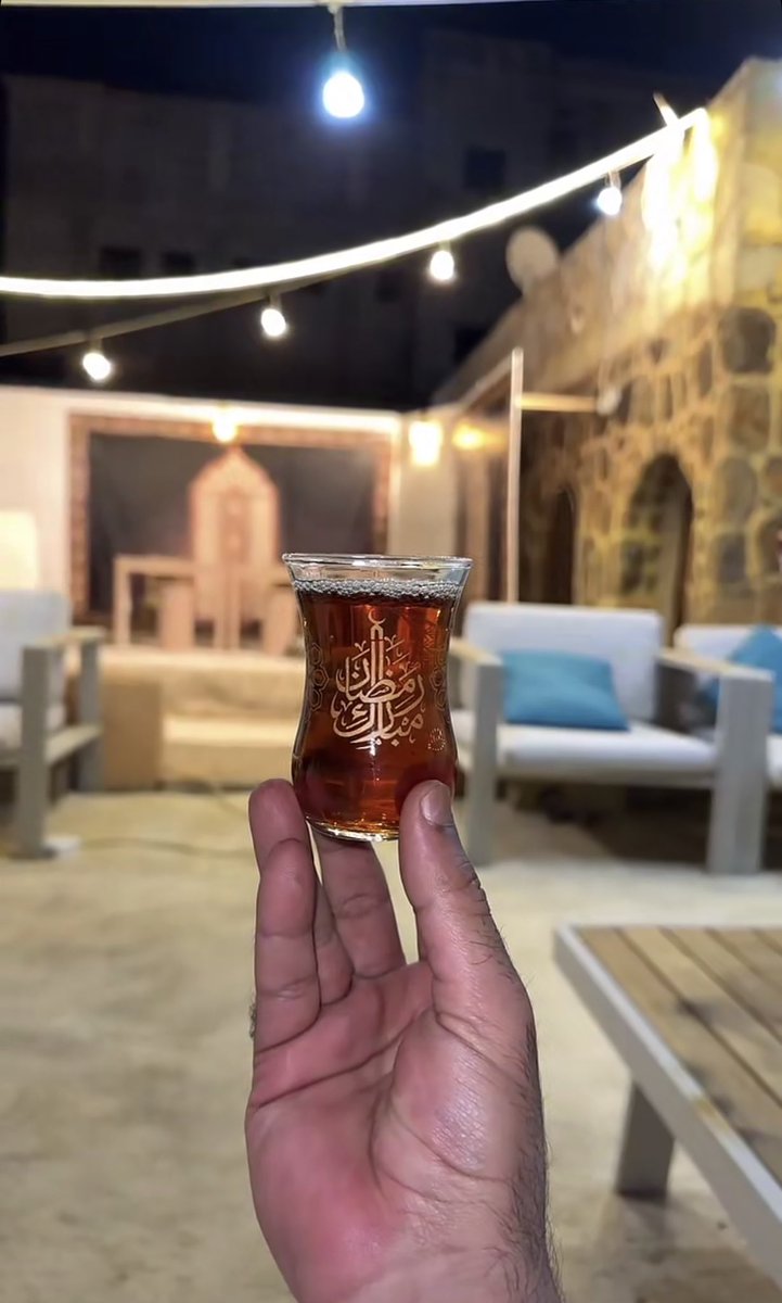 Qo66Qo's tweet photo. لا عدمنا الشاهي .. https://t.co/3ikYedEFDg