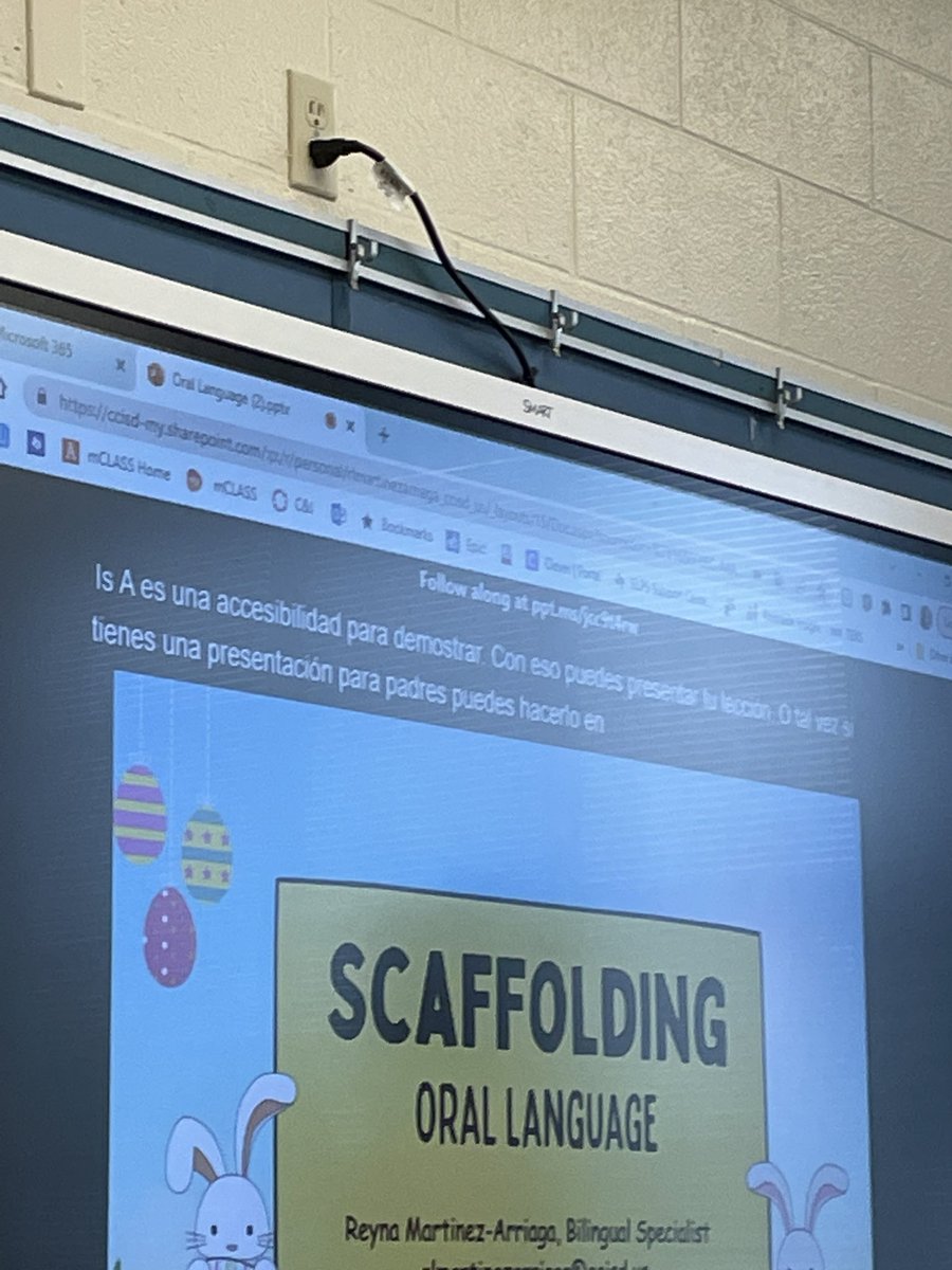 TXmultilingual's tweet image. Rocking #EB tech tools! @ccisdbilingual showing @CCISD bilingual educators how @powerpoint live can translate presentations instantly in2 any language #contentaccess #student💪🏽 #favoritePD