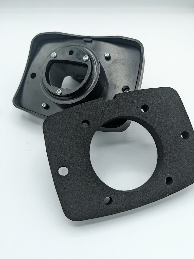 emberprototypes's tweet photo. Another injection molding project in the bag 🎉

This has, not one, but TWO overmolded gaskets in it. When we commit, we commit 😅

We'll post some more videos later showing how this works 🤓

#engineering #productdesign #injectionmolding #overmolding https://t.co/z4bHuuqqPq