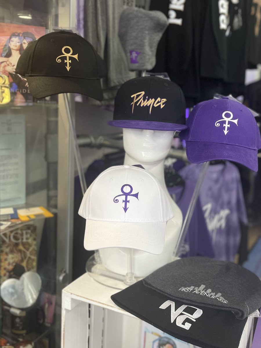 RockItPoolePRN's tweet photo. Spring sunshine means it's time for to get the caps out, but if April does bring snow we have a great selection of Beanie hats to choose from as well 💜 https://t.co/8vXuoTteNK
#Prince #Prince4Ever #PrinceCap #PrinceBeanie #PrinceRogersNelson #PurpleArmy #PrinceFamily https://t.co/cRmRoC2L3g