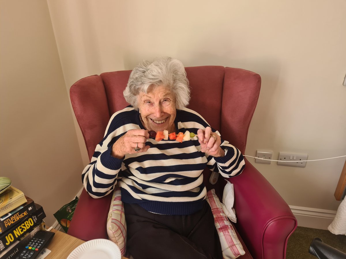 CareSouthUK's tweet photo. #StIvesHouse celebrated the change of seasons at #CareSouthUK's very own #SpringFoodFestival with a packed activity schedule, which included making the 'St Ives Sweet Spicy Soup' for the inter-home seasonal soup competition.

Read here: https://t.co/plIzHLfW6j

#FoodFunFriendship https://t.co/gsSLrhEKVf