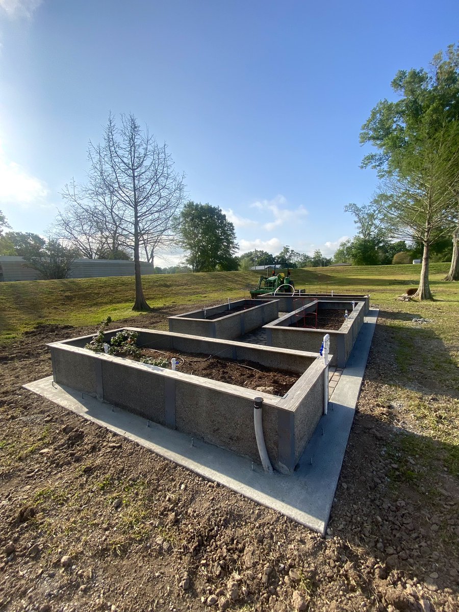MLRJRConstr's tweet photo. New Project:

-Foundation

Green house coming soon…

Call or email for a quote today! #MLRJRConstructionLLC  #Contractor
#foundation #cement #framing #outdoor #greenhouse #anchors #sillplate #plants #soil
#patio #lafayettela #louisiana https://t.co/cJTT7P81eM