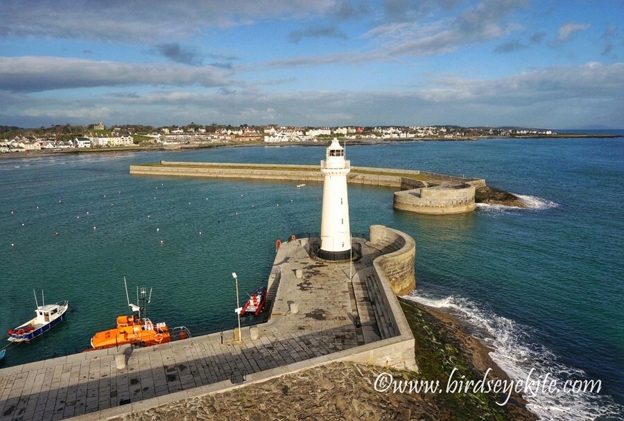 True grit & determination.
A sense of adventure helps too.
#Donaghadee #Lighthouse #CoDown photographed from my #Kite
