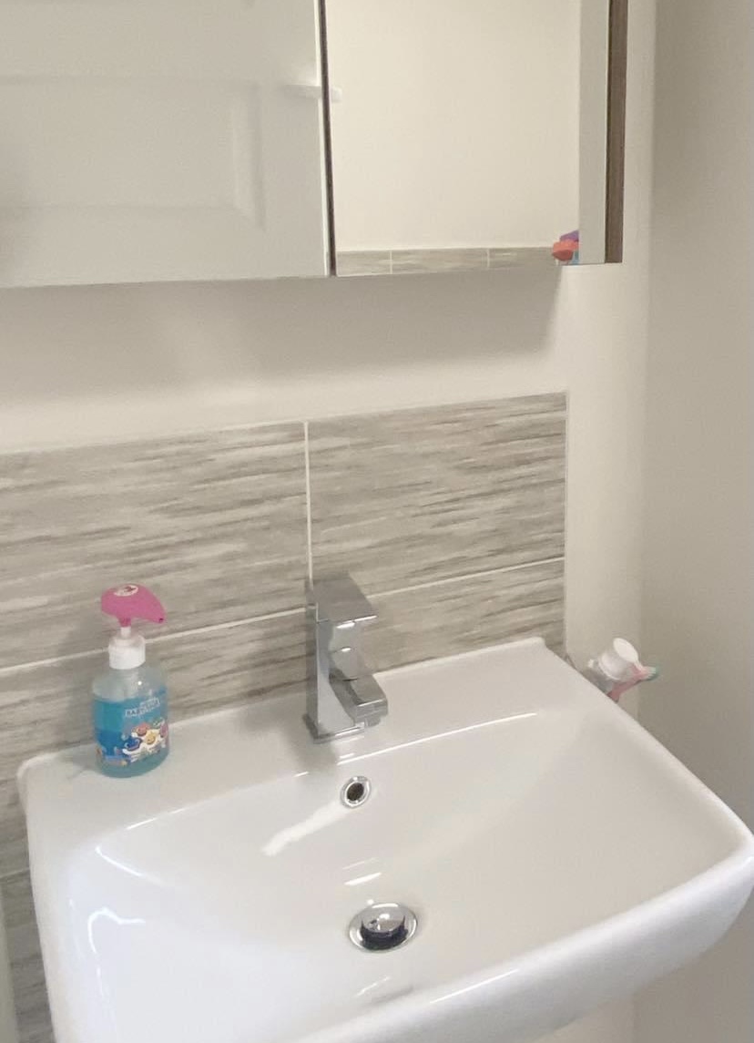 Another stunning finish! 💎💙

Always buff the surfaces dry to give extra sparkle ✨

#PerfectCleanVOG #shinysink #CleanHome #CleaningBusiness #ValeofGlamorgan #Barry #Penarth #DinasPowys #Rhoose #Sully #Cogan