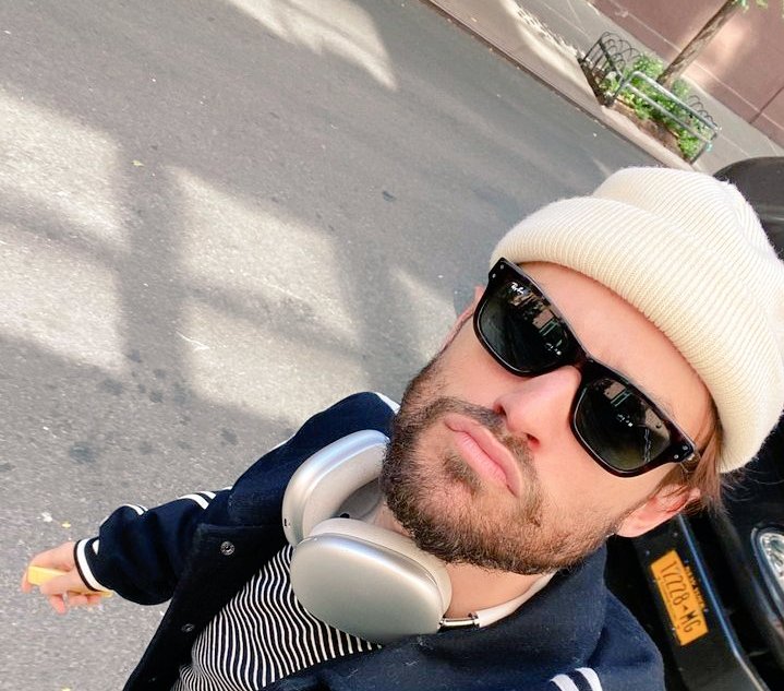 harrykillianj's tweet photo. Vamo andar por aí  😉 https://t.co/j4hhfAAQAq