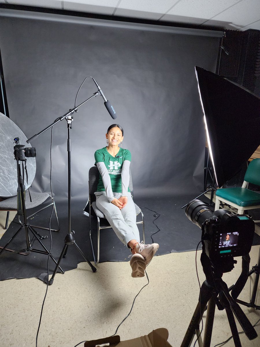 smelliott_id99's tweet photo. New work coming up 👀
#videoproduction #interview #collegeathletics #creativecontent #digitalcontent #skojacks https://t.co/DWbJvhaCxg