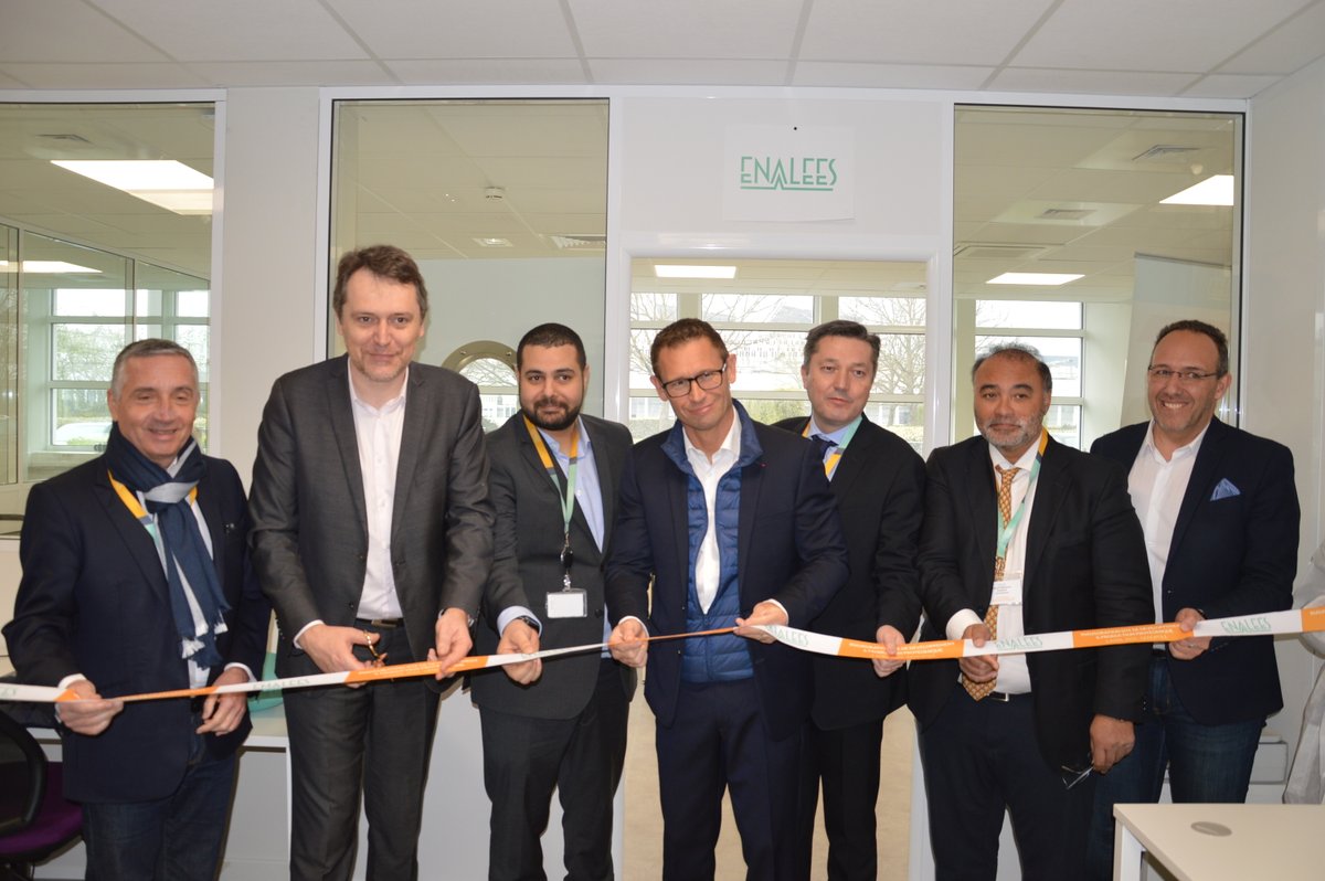 En Essonne Réussir tweet media