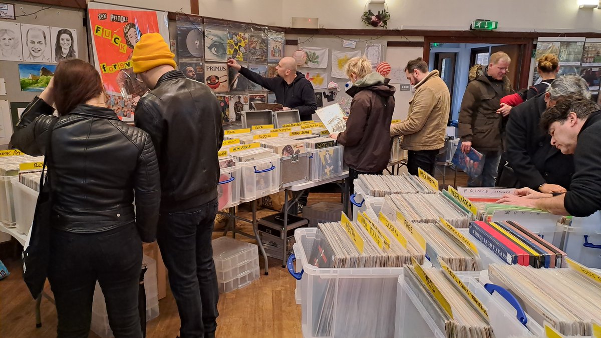 TWICKENHAM  RECORD FAIR 
8 April 2023
St Mary's Church Hall
Church Street
Twickenham TW1 3NJ
9am - 4pm
Entry - £1 charitable donation

25 tables of collectable and new vinyl across a broad range of genres.

"the best record fair in SW London"