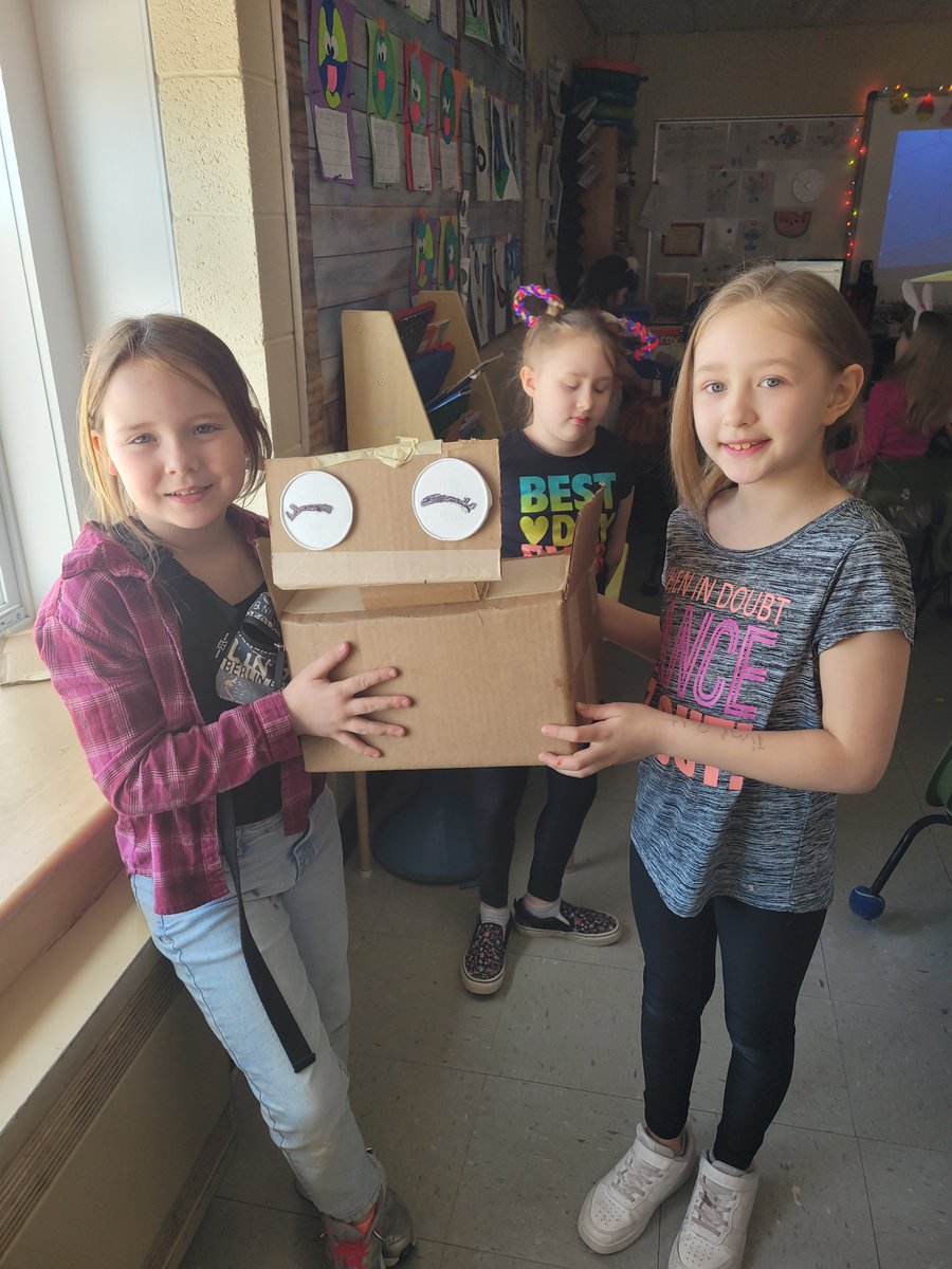 Allyssa Strange (@astrangeclass) on Twitter photo It's GOOS Paper Day (Good On One Side)! Our Eco-Team has been working hard to create bins for our school and will continue to make more after Easter Break. Check out the bins they had made so far.
#GOOSPaperDay23
<a href="/EcoSchoolsCAN/">EcoSchools Canada</a> <a href="/sa_elementary/">St. Augustine's</a> <a href="/NLESDCA/">NLESD</a> It's GOOS Paper Day (Good On One Side)! Our Eco-Team has been working hard to create bins for our school and will continue to make more after Easter Break. Check out the bins they had made so far.
#GOOSPaperDay23
<a href="/EcoSchoolsCAN/">EcoSchools Canada</a> <a href="/sa_elementary/">St. Augustine's</a> <a href="/NLESDCA/">NLESD</a>