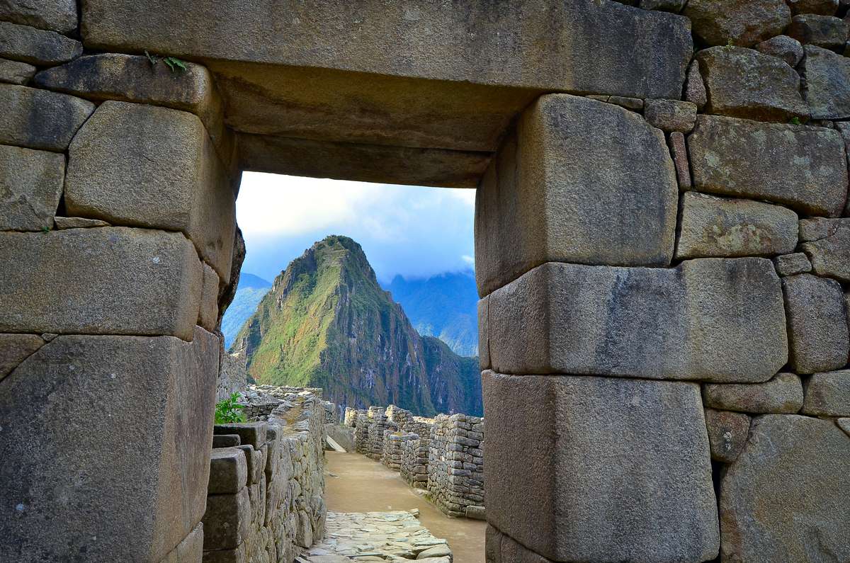 RondreisPeru's tweet photo. Wil je de mooiste plekken van Peru ontdekken? Boek dan nu onze rondreis van 17 dagen! Verken de majestueuze Andes, maak kennis met de lokale cultuur en geniet van de prachtige landschappen van Peru.

https://t.co/WEampdKiIq

#rondreisperu #rondreizenperu #perureis #machupicchu https://t.co/bVQ4DpmxEa