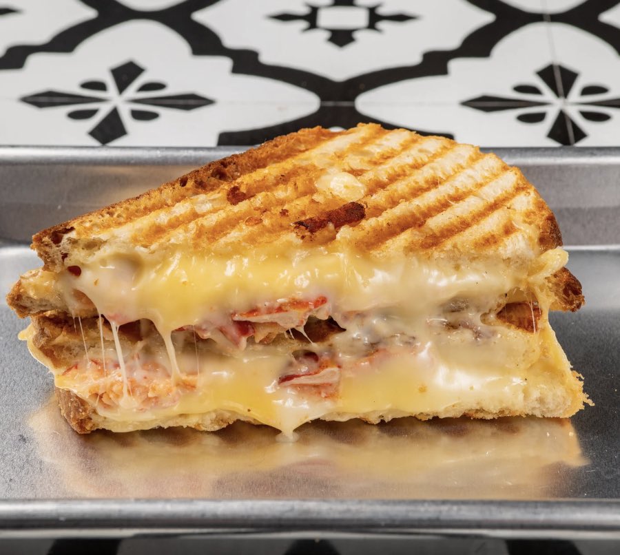 It’s almost Friday!! You know what that means!! 🦞🧀  Don’t miss out on our famous grilled cheese “The Sebastian” ONLY served on Friday’s and Saturdays!! #tgif #lobsterfridays