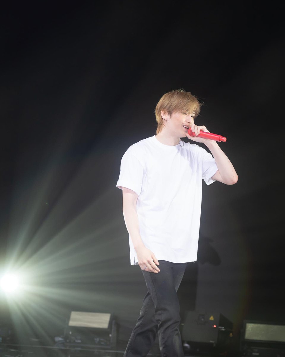 HereThisis's tweet photo. <KANGDANIEL CONCERT FIRST PARADE IN HONG KONG > has been a success🎉 Here're the photos📷 of the wonderful performance that night! We hope KANGDANIEL🤴🏻can come again and meet HK DANITY very soon!
🔗https://t.co/t2bsD84R17
#강다니엘 #KANGDANIEL
#FirstParadeInHK
#KANGDANIELinHK https://t.co/8f4GhhX0rx