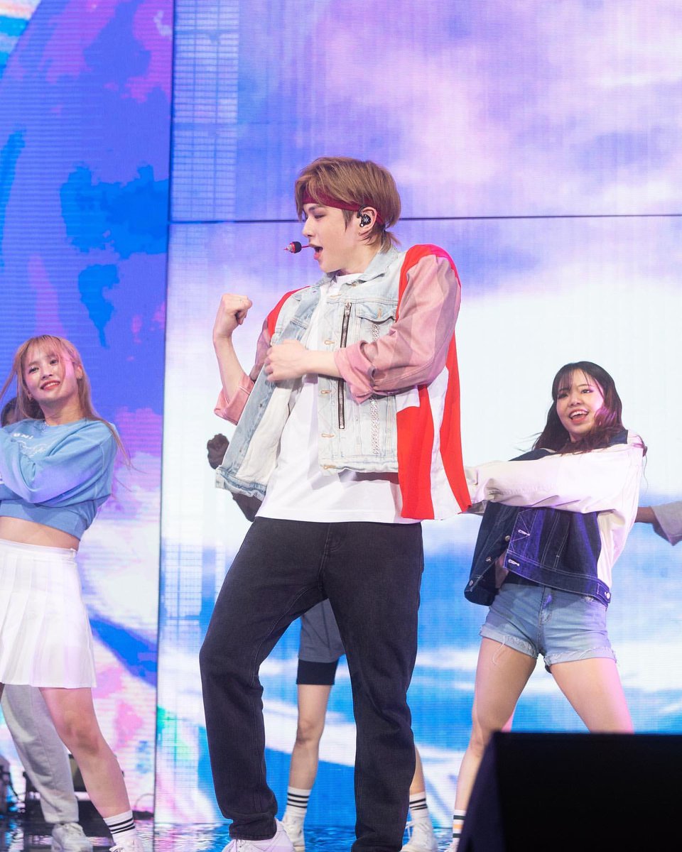 HereThisis's tweet photo. <KANGDANIEL CONCERT FIRST PARADE IN HONG KONG > has been a success🎉 Here're the photos📷 of the wonderful performance that night! We hope KANGDANIEL🤴🏻can come again and meet HK DANITY very soon!
🔗https://t.co/t2bsD84R17
#강다니엘 #KANGDANIEL
#FirstParadeInHK
#KANGDANIELinHK https://t.co/8f4GhhX0rx