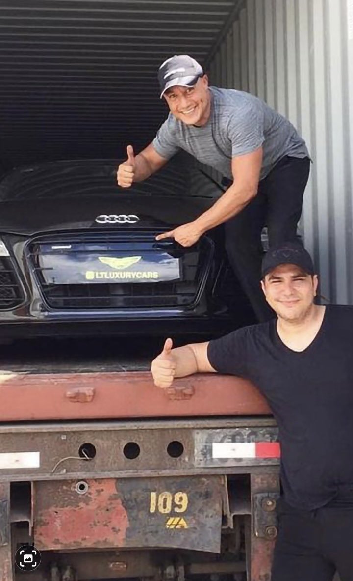 zuricht94's tweet photo. Allanado por el SEBIN en Barquisimeto estado Lara, el concesionario LT Luxury Cars, propiedad Leonardo Javier Trujillo Pacheco, para quienes no lo conocen es compadre de Sacramento y testaferro del MG Suárez Chourio. También tiene agencias de autos en Panamá, es el zar de los carros de lujos en el Estado Portuguesa y Lara, tiene sociedades prácticamente con todos los consecionarios del país, es el dealer de ellos.

Además de eso, también está relacionado con el negocio de los clap con su empresa “Alimentos el Tio”. Maikel Moreno y muchos en el cicpc deben estar preocupados.