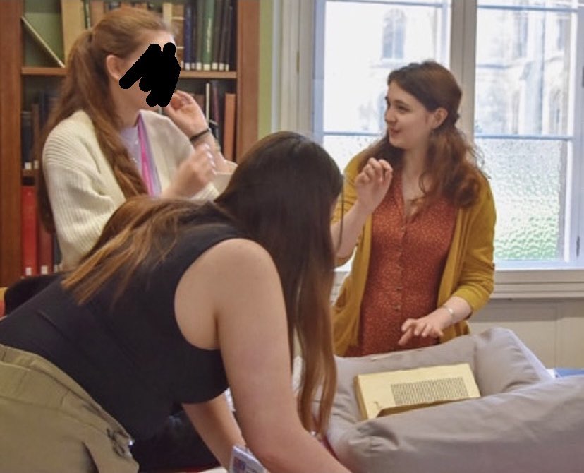 Rhiannon Warren tweet media