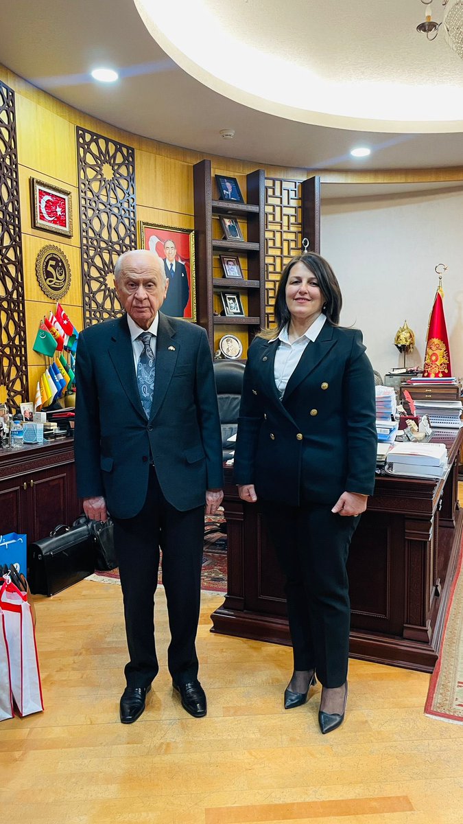 muratsahin2023's tweet photo. MHP milletvekili listelerinin ülkemize ve ülkülerimize hayırlar getirmesini Hz. Allah’tan (CC) niyaz ederim

Sn. @dbdevletbahceli’nin tensipleriyle @MHP_Bilgi Kütahya Milletvekili adayı olarak seçilen değerli kardeşim yol arkadaşım @ArzuKurnaz43 kardeşime de başarılar diliyorum https://t.co/0GATItSnfK